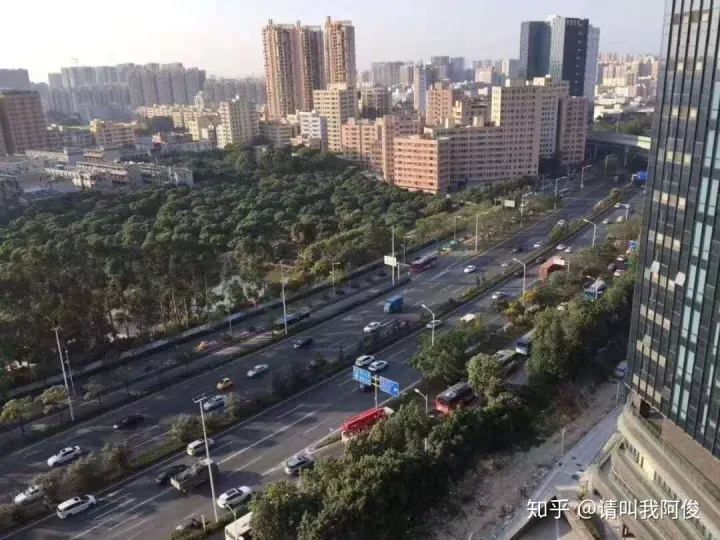 原创（深圳福永商品房）深圳福永惊现一5栋30层高的村委楼，手续齐全+价格仅商品房的30%，福永房产网，